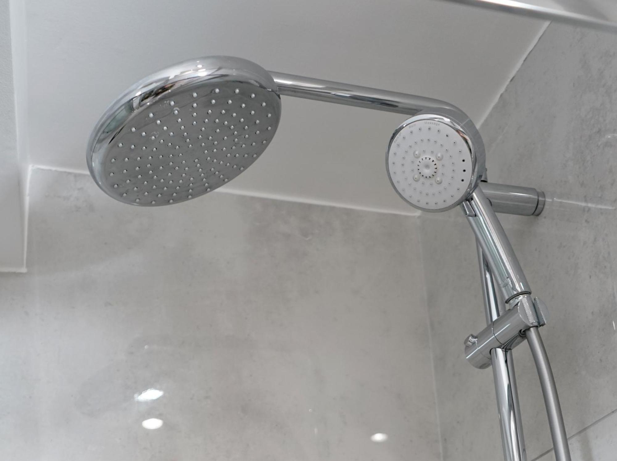 Villa Luxury London House Sleeps 13, 2 Minutes To Metro Exterior foto